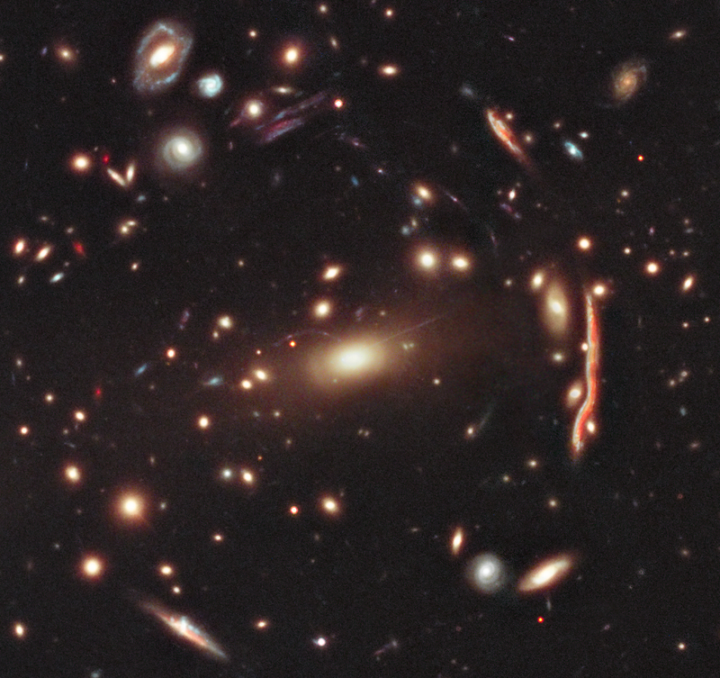 Illustration for article titled This is how gravitational lensing distorts galaxies